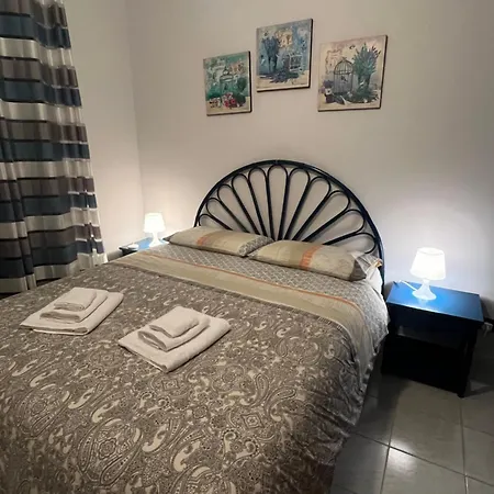Villettaletregi Self-check-in Campofelice Di Roccella